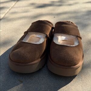 UGG Chestnut Suede Shearling-Lined Slide